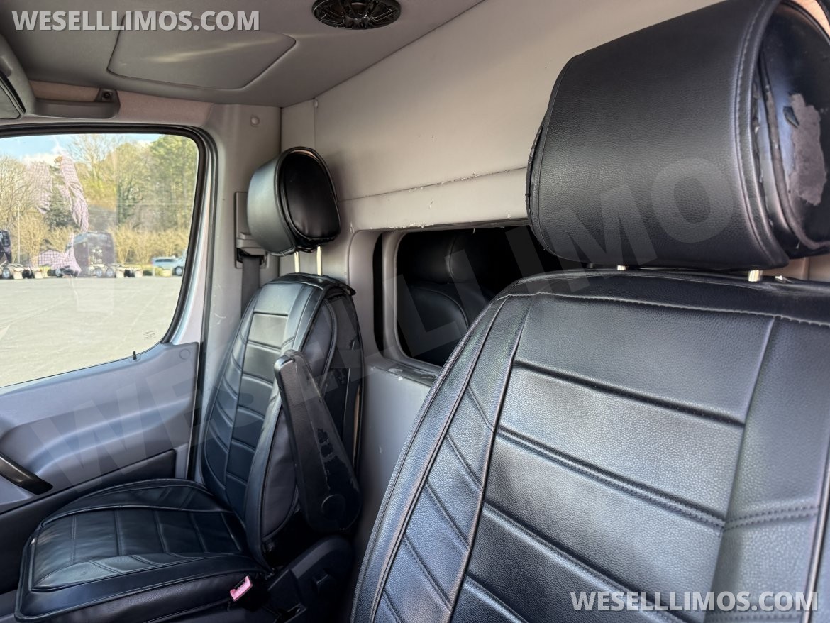 Executive Shuttle for Sale in Carrollton, GA - Photo 13