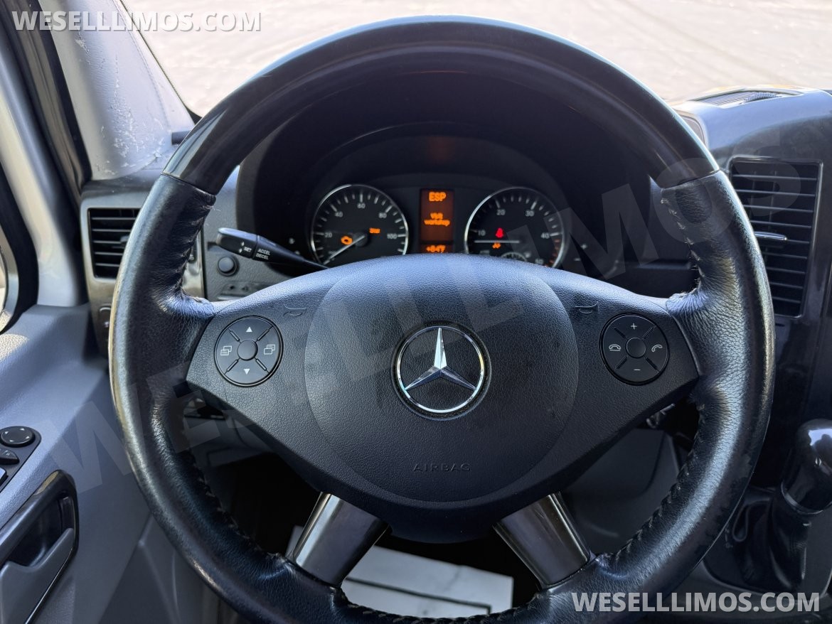 Executive Shuttle for Sale in Carrollton, GA - Photo 14