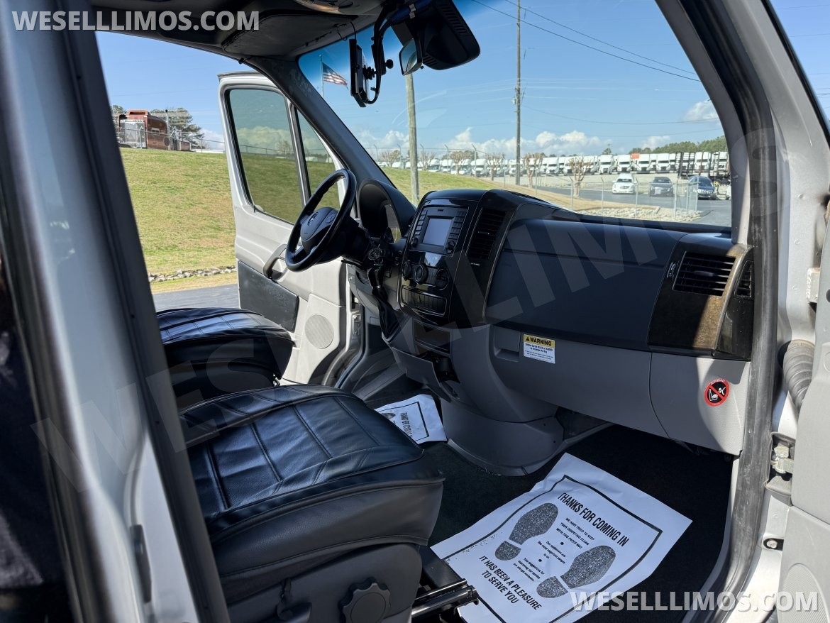 Executive Shuttle for Sale in Carrollton, GA - Photo 20