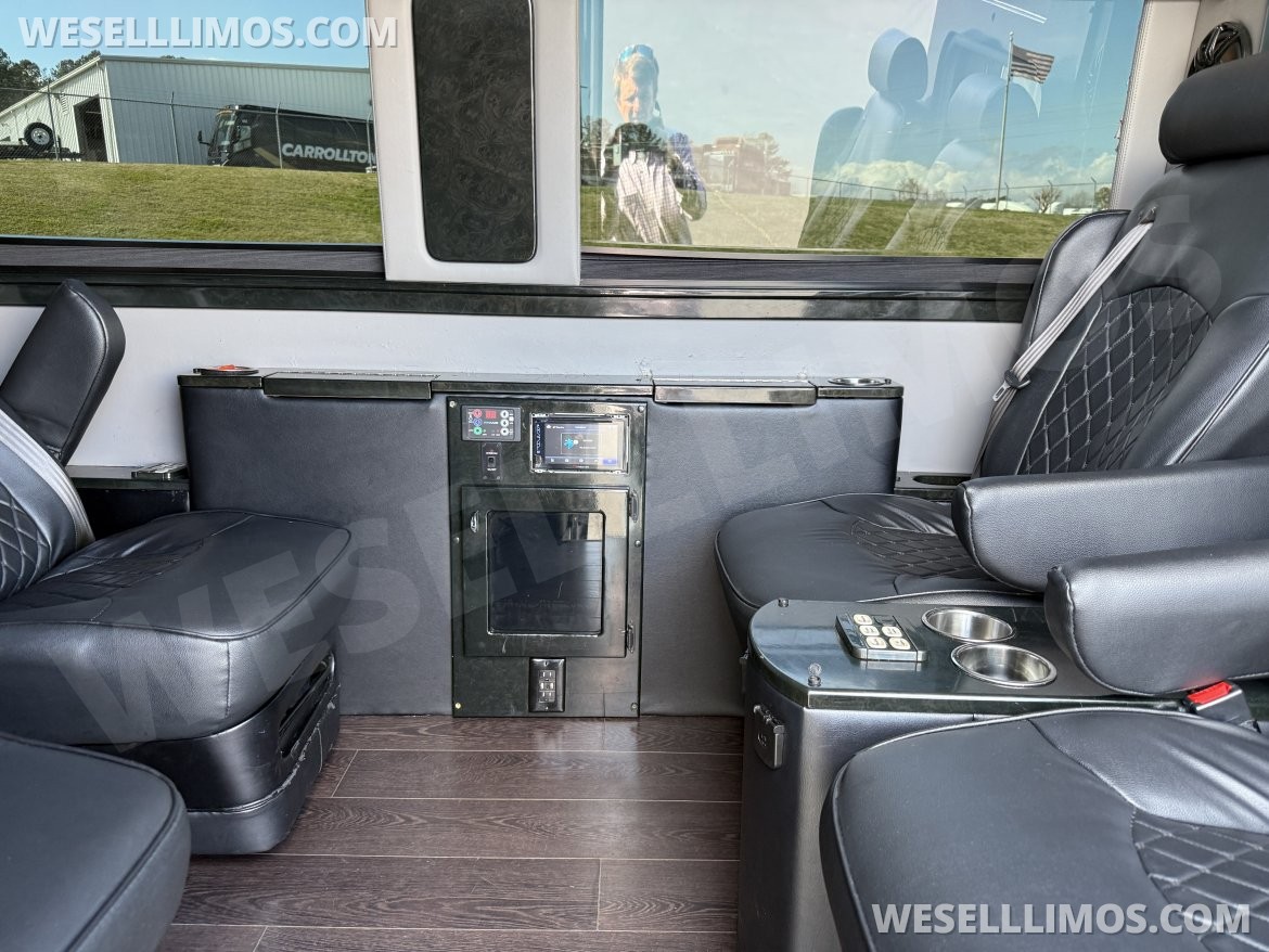 Executive Shuttle for Sale in Carrollton, GA - Photo 22