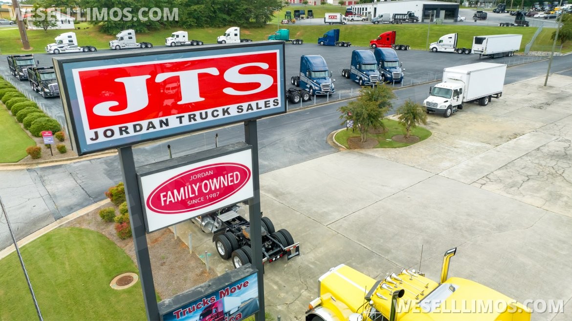Executive Shuttle for Sale in Carrollton, GA - Photo 31