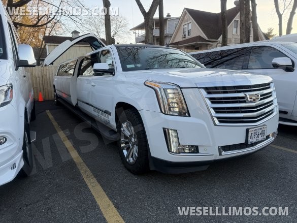 2015 Chevrolet Tahoe Limo Bus for Sale in Valhalla, NY - Photo 2