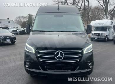 2024 Midwest Automotive Design Mercedes-Benz 3500XD Executive Shuttle - Executive Shuttle for Sale in Loves Park, IL - Photo 8