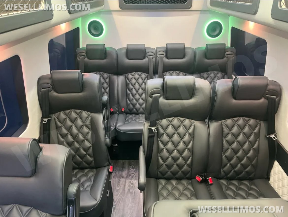 Executive Shuttle for Sale in Loves Park, IL - Photo 18