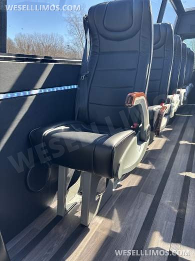 2026 TWR Specialty Vehicles Mercedes-Benz 4500 XD Panoramic Sprinter - Sprinter for Sale in Elkhart, IN - Photo 20