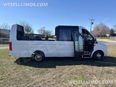 2026 TWR Specialty Vehicles Mercedes-Benz 4500 XD Panoramic Sprinter - Sprinter for Sale in Elkhart, IN - Photo 14