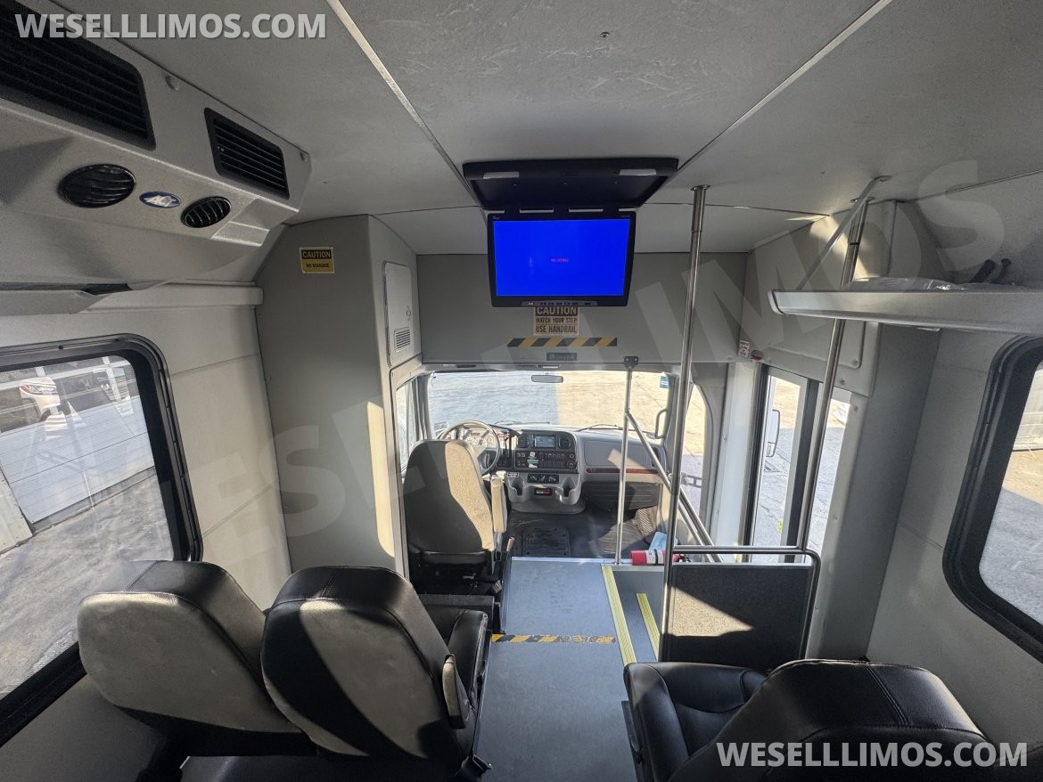 Shuttle Bus for Sale in Springfield, MO - Photo 13