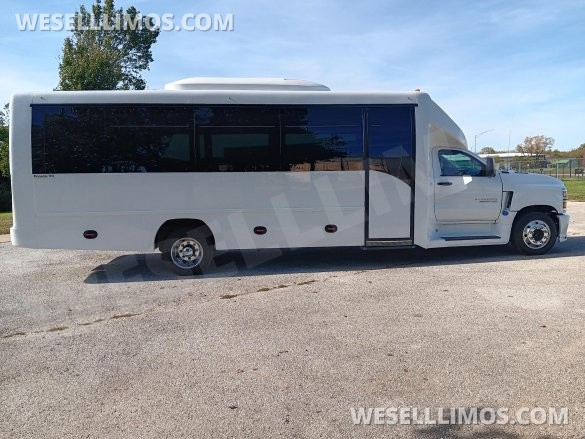 2023 Chevrolet 5500 Silverado Limo Bus for Sale in Springfield, MO - Photo 2