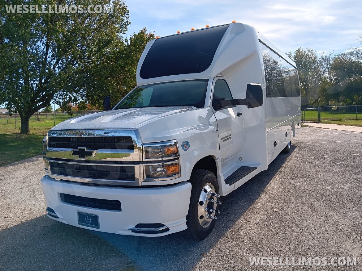 Limo Bus for Sale in Springfield, MO - Photo 3