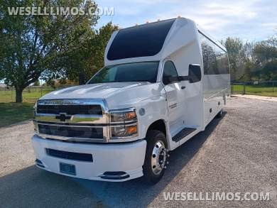 2023 Chevy 5500 Silverado Limo Bus - Limo Bus for Sale in Springfield, MO - Photo 3