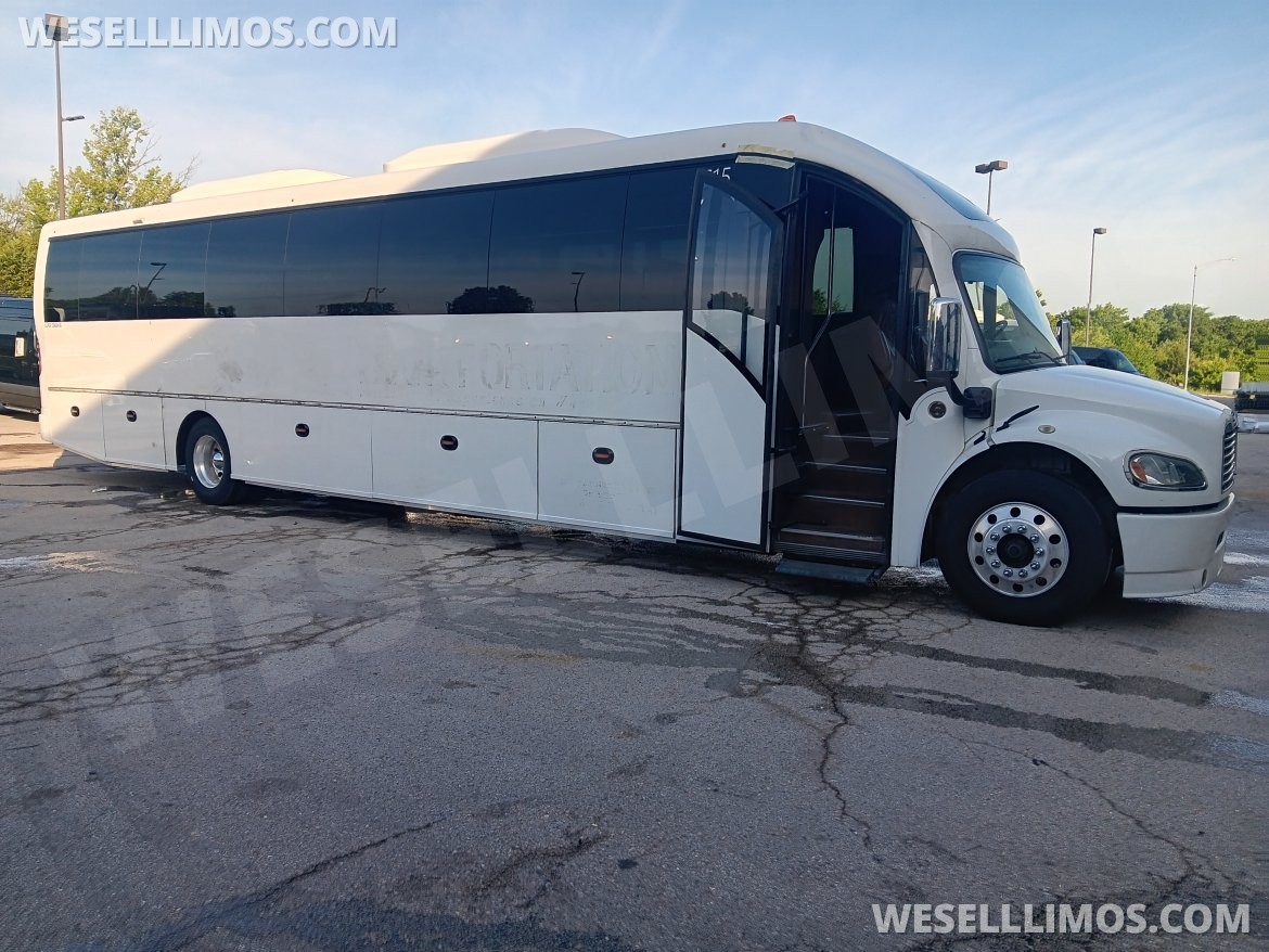 Executive Shuttle for Sale in Springfield, MO - Photo 2