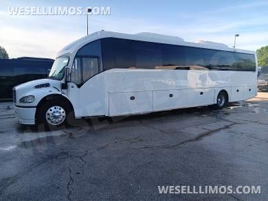 2020 Freightliner M2 Executive Shuttle for Sale in Springfield, MO