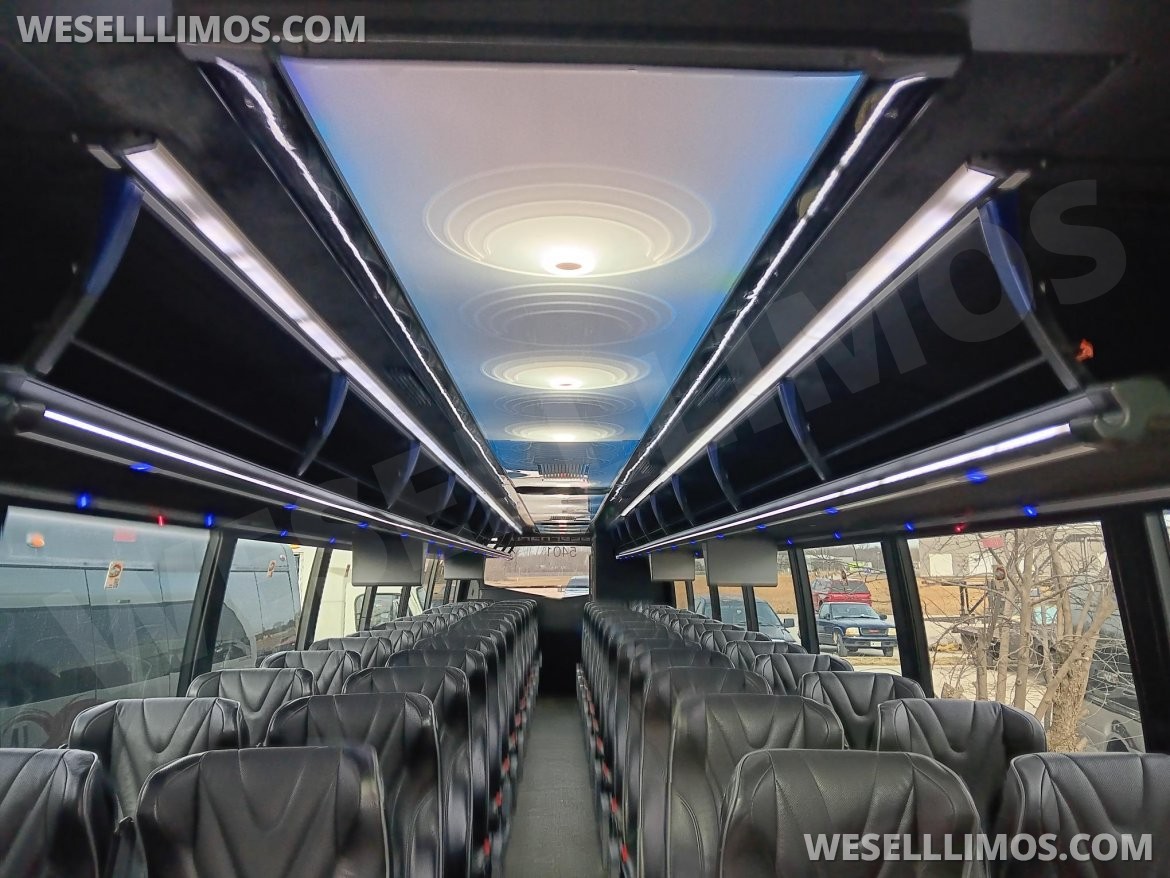 Executive Shuttle for Sale in Springfield, MO - Photo 7