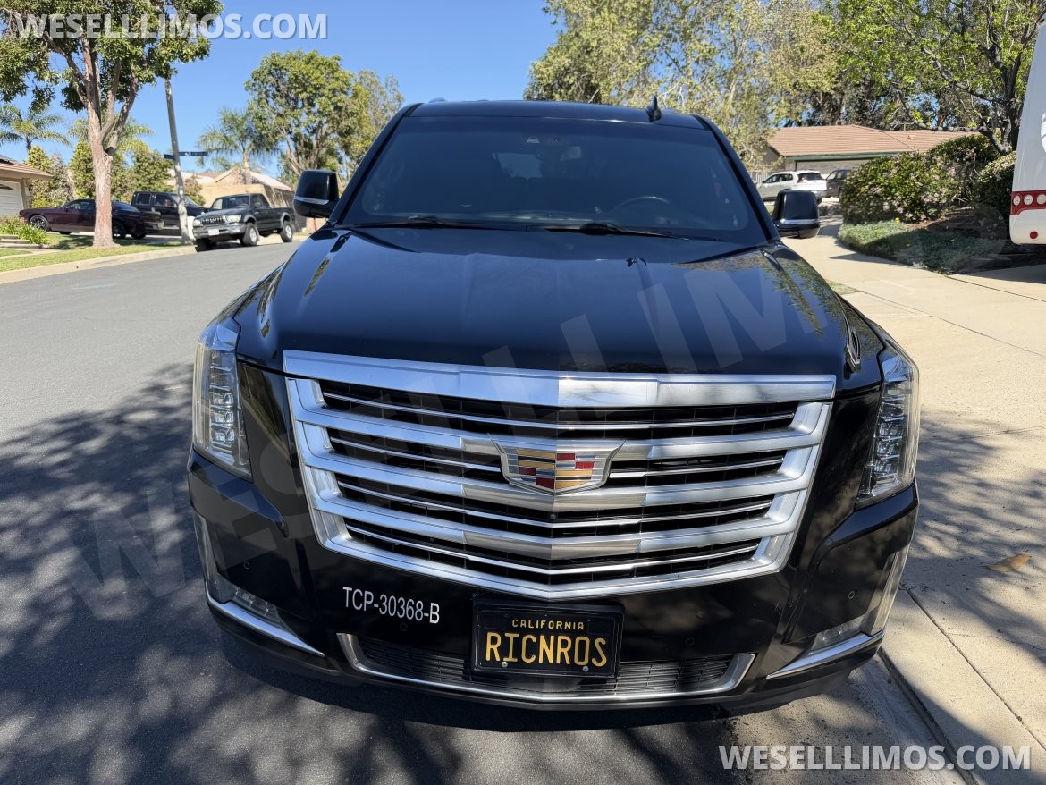 SUV for Sale in Corona, CA - Photo 2