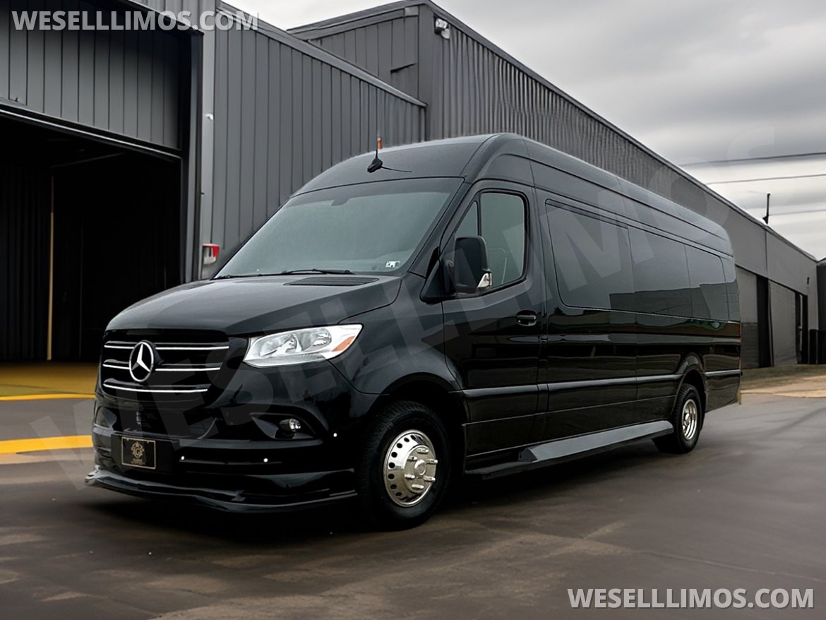 Executive Shuttle for Sale in Erie, PA - Photo 32