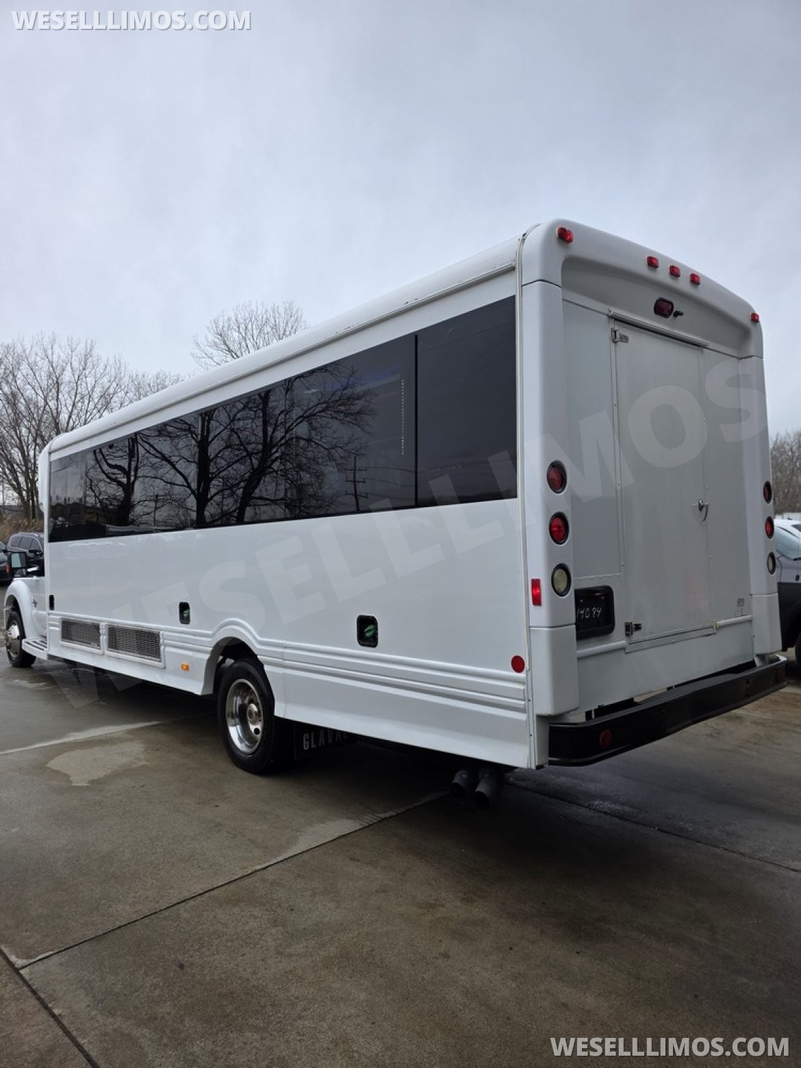 Limo Bus for Sale in Erie, PA - Photo 21