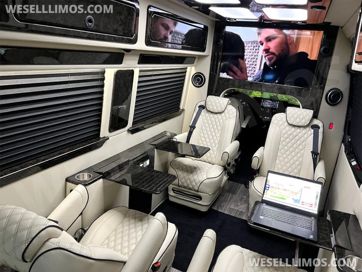 Sprinter for Sale in Elkhart, IN - Photo 2