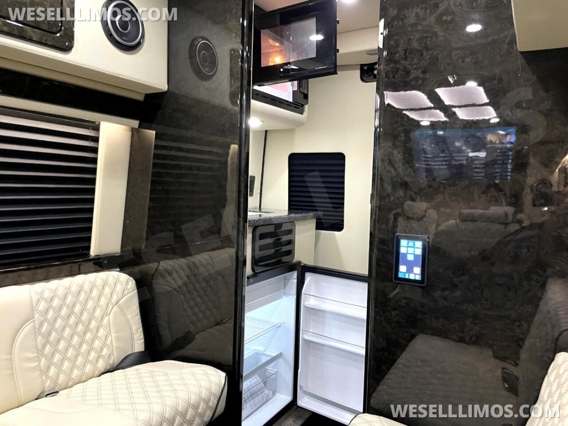 Sprinter for Sale in Elkhart, IN - Photo 4