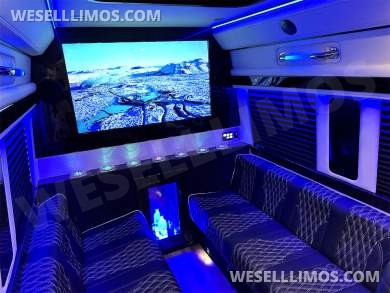 New 2022 4x4 V6 AMG Trim 15 Passenger Road Liner Limousine Auto Elite Mercedes-Benz Sprinter - Sprinter for Sale in Elkhart, IN - Photo 17