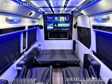 New 2022 4x4 V6 AMG Trim 15 Passenger Road Liner Limousine Auto Elite Mercedes-Benz Sprinter - Sprinter for Sale in Elkhart, IN - Photo 22