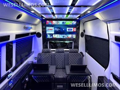 New 2022 4x4 V6 AMG Trim 15 Passenger Road Liner Limousine Auto Elite Mercedes-Benz Sprinter - Sprinter for Sale in Elkhart, IN - Photo 25