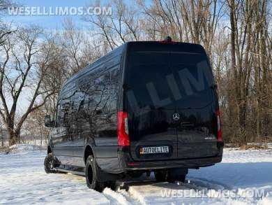New 2022 4x4 V6 AMG Trim 15 Passenger Road Liner Limousine Auto Elite Mercedes-Benz Sprinter - Sprinter for Sale in Elkhart, IN - Photo 35