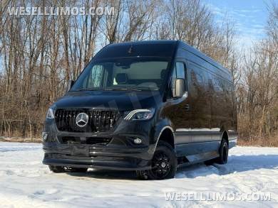 New 2022 4x4 V6 AMG Trim 15 Passenger Road Liner Limousine Auto Elite Mercedes-Benz Sprinter - Sprinter for Sale in Elkhart, IN - Photo 41