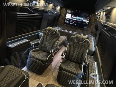New Starlight Ceiling AMG Trim 14 Passenger Road Liner Limousine 2024 Auto Elite MB Sprinter - Sprinter for Sale in Elkhart, IN - Photo 24