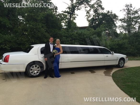 2007 Lincoln Town car Limousine for Sale in fort worth, TX - Photo 2
