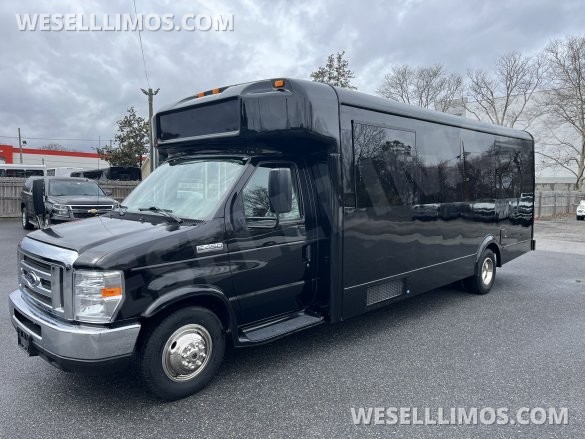 2018 Ford E450 Limo Bus for Sale in Pasadena, MD - Photo 3