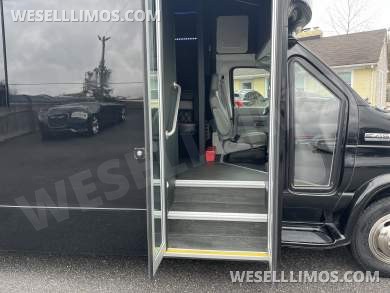 2018 LGE Ford E450 Limo Bus - Limo Bus for Sale in Pasadena, MD - Photo 6