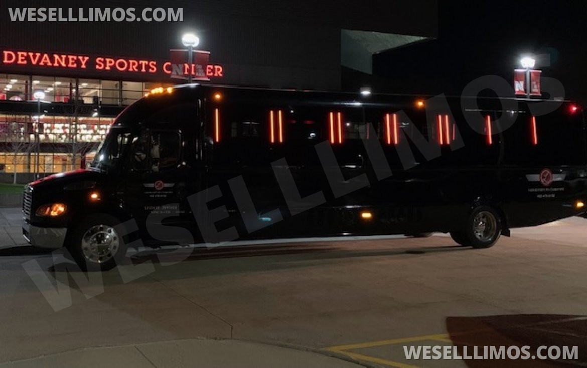 Limo Bus for Sale in Lincoln, NE - Photo 10