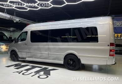 2017 Midwest Automotive Designs Mercedes-Benz 3500 Business Class Sprinter - Sprinter for Sale in Richmond, VA - Photo 16