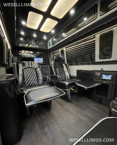 2017 Midwest Automotive Designs Mercedes-Benz 3500 Business Class Sprinter - Sprinter for Sale in Richmond, VA - Photo 24