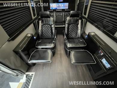 2017 Midwest Automotive Designs Mercedes-Benz 3500 Business Class Sprinter - Sprinter for Sale in Richmond, VA - Photo 25