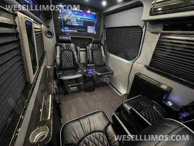 2017 Midwest Automotive Designs Mercedes-Benz 3500 Business Class Sprinter - Sprinter for Sale in Richmond, VA - Photo 29