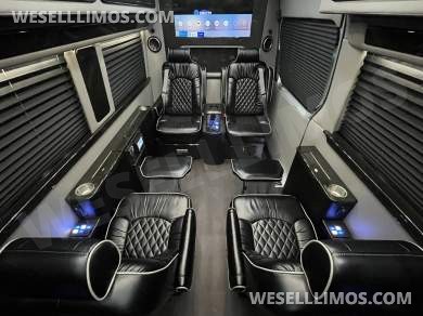 2017 Midwest Automotive Designs Mercedes-Benz 3500 Business Class Sprinter - Sprinter for Sale in Richmond, VA - Photo 28