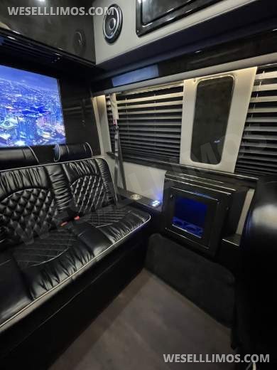 2017 Midwest Automotive Designs Mercedes-Benz 3500 Business Class Sprinter - Sprinter for Sale in Richmond, VA - Photo 43