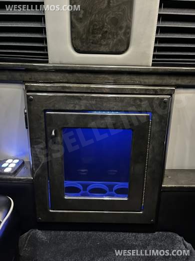 2017 Midwest Automotive Designs Mercedes-Benz 3500 Business Class Sprinter - Sprinter for Sale in Richmond, VA - Photo 44
