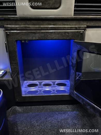 2017 Midwest Automotive Designs Mercedes-Benz 3500 Business Class Sprinter - Sprinter for Sale in Richmond, VA - Photo 45