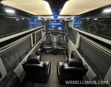 2017 Midwest Automotive Designs Mercedes-Benz 3500 Business Class Sprinter - Sprinter for Sale in Richmond, VA - Photo 46