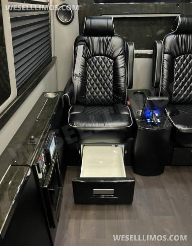 2017 Midwest Automotive Designs Mercedes-Benz 3500 Business Class Sprinter - Sprinter for Sale in Richmond, VA - Photo 52