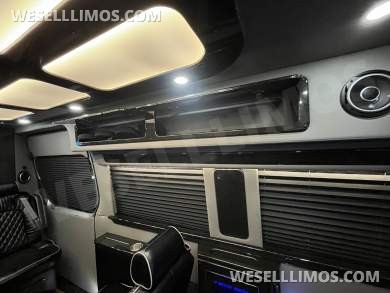 2017 Midwest Automotive Designs Mercedes-Benz 3500 Business Class Sprinter - Sprinter for Sale in Richmond, VA - Photo 50