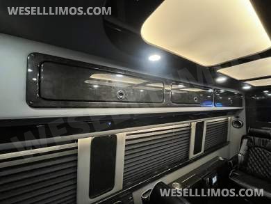 2017 Midwest Automotive Designs Mercedes-Benz 3500 Business Class Sprinter - Sprinter for Sale in Richmond, VA - Photo 47