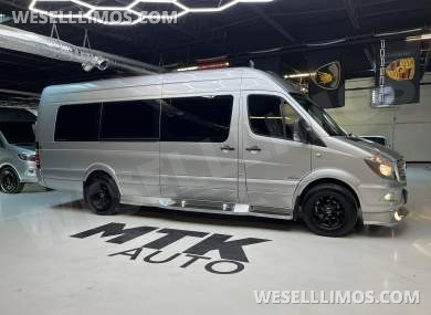 2017 Midwest Automotive Designs Mercedes-Benz 3500 Business Class Sprinter - Sprinter for Sale in Richmond, VA - Photo 61