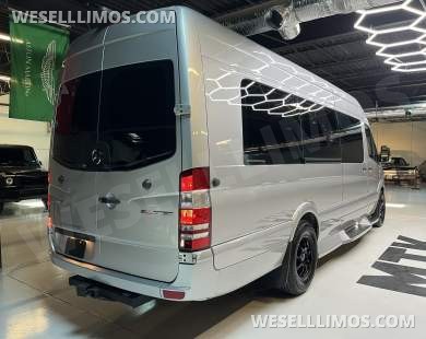 2017 Midwest Automotive Designs Mercedes-Benz 3500 Business Class Sprinter - Sprinter for Sale in Richmond, VA - Photo 65