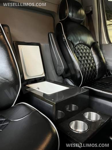 2017 Midwest Automotive Designs Mercedes-Benz 3500 Business Class Sprinter - Sprinter for Sale in Richmond, VA - Photo 80