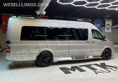 2017 Midwest Automotive Designs Mercedes-Benz 3500 Business Class Sprinter - Sprinter for Sale in Richmond, VA - Photo 63