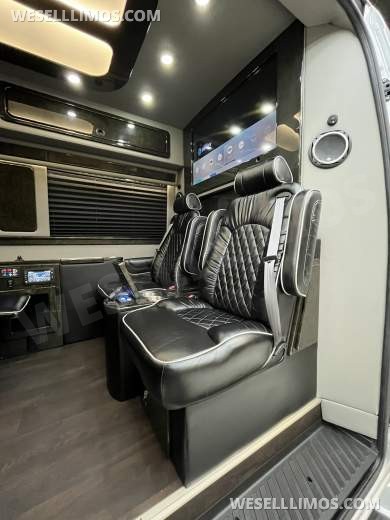 2017 Midwest Automotive Designs Mercedes-Benz 3500 Business Class Sprinter - Sprinter for Sale in Richmond, VA - Photo 10