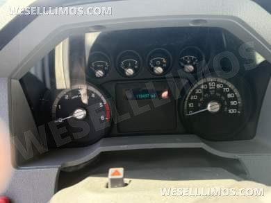 2016 Ford F550 - turtle top minibus - 27 pax Shuttle Bus - Shuttle Bus for Sale in Woodbridge, NJ - Photo 4